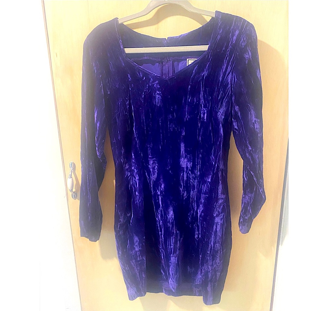 Vintage purple crushed velvet body con dress